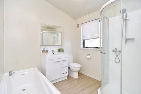 Photo of property in 3 Kingsbridge Drive, Burwood, Christchurch, 8083