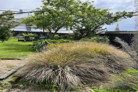 Photo of property in 21 Wharfe Street, South Hill, Oamaru, 9400