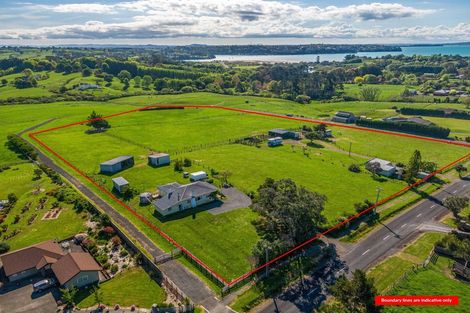 Photo of property in 250 Clifton Road, Whitford, 2571