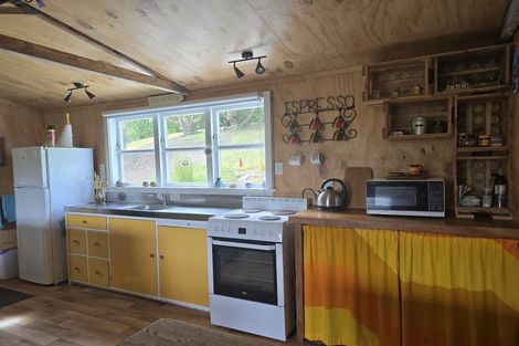 Photo of property in 94 Lake Ferry Road, Lake Ferry, Featherston, 5772