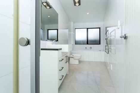 Photo of property in 31/5 Perekia Street, Albany, Auckland, 0632