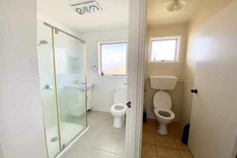 Photo of property in 2/26a Boundary Road, Clover Park, Auckland, 2019