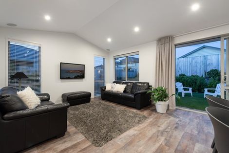 Photo of property in 138 Puhirake Crescent, Pyes Pa, Tauranga, 3112