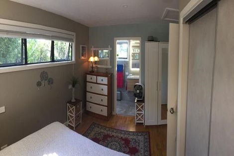 Photo of property in 51 Tainui Road, Titirangi, Auckland, 0604