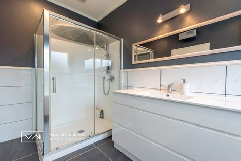 Photo of property in 1 Roband Crescent, Brown Owl, Upper Hutt, 5018