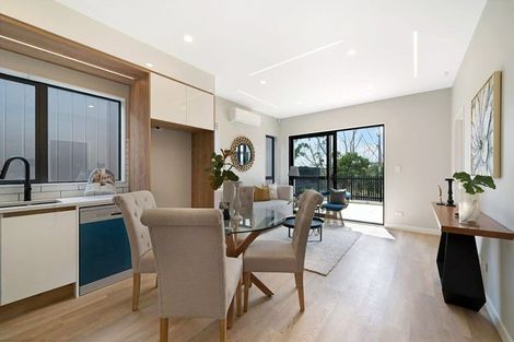 Photo of property in 22 Paretao Street, Massey, 0614