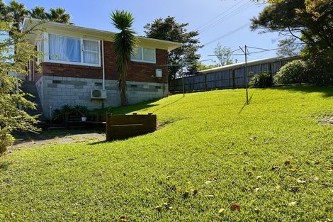 Photo of property in 2/28 Windy Ridge Road, Glenfield, Auckland, 0629