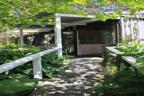 Photo of property in 15 Pottery Lane, Coromandel, 3506