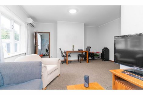 Photo of property in 2 Kawaka Street, Riccarton, Christchurch, 8041