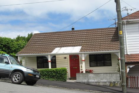 Photo of property in 31 Exeter Street, Lyttelton, 8082