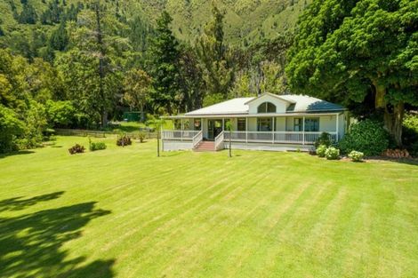 Photo of property in 531 Clova Bay Road, Totaranui, Picton, 7282