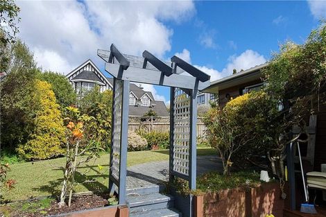 Photo of property in 12 Cherub Place, West Harbour, Auckland, 0618