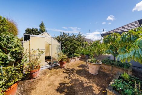 Photo of property in 2 Buttonwood Court, Milson, Palmerston North, 4414