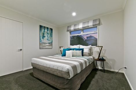 Photo of property in 5 Tuatini Place, Long Bay, Auckland, 0630