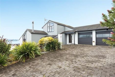 Photo of property in 2 Keam Way, Welcome Bay, Tauranga, 3112