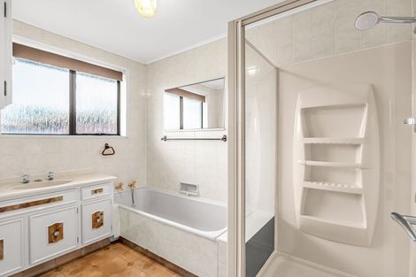 Photo of property in 10 Veitches Road, Casebrook, Christchurch, 8051