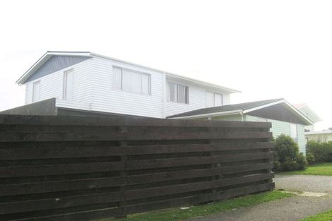 Photo of property in 1/23 Maple Grove, Maungaraki, Lower Hutt, 5010
