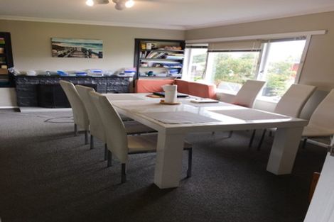 Photo of property in 44 Aurea Avenue, Pakuranga, Auckland, 2010