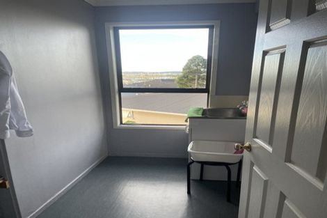 Photo of property in 136 Luckens Road, West Harbour, Auckland, 0618