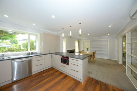 Photo of property in 53 Burnside Crescent, Burnside, Christchurch, 8053