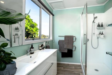 Photo of property in 8a Government Road, Raglan, 3225