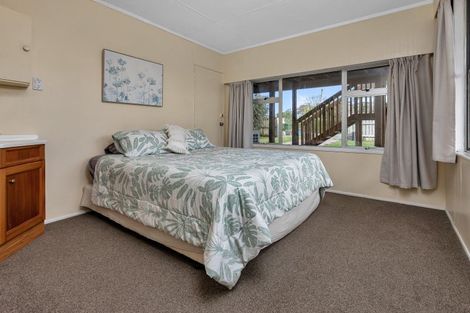 Photo of property in 15 Pyle Road West, One Tree Point, 0118