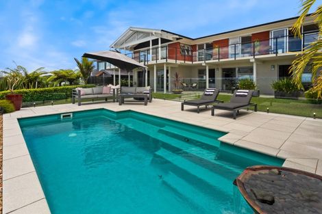 Photo of property in 30 Binnie Street, Paihia, 0200