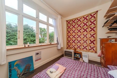 Photo of property in 35 Lawrence Street, Newtown, Wellington, 6021