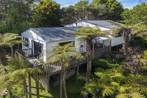Photo of property in 2/25 Philson Terrace, Browns Bay, Auckland, 0630