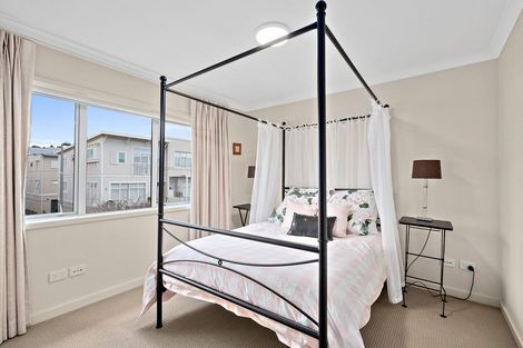 Photo of property in 18 Kensington Drive, Orewa, 0931
