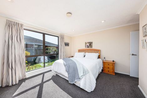 Photo of property in 156 Sawyers Arms Road, Northcote, Christchurch, 8052