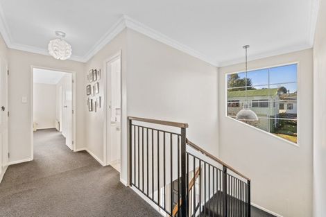Photo of property in 4 Ingle Avenue, Waipahihi, Taupo, 3330