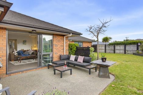 Photo of property in 20 Gandalf Crescent, Paraparaumu, 5032