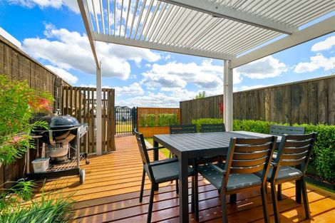 Photo of property in 12a Dida Park Drive, Kumeu, 0810