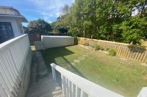 Photo of property in 18 Findlay Street, Tawa, Wellington, 5028