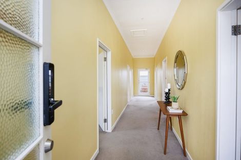 Photo of property in 17 Knowles Street, Terrace End, Palmerston North, 4410