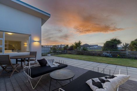 Photo of property in 80 Aston Drive, Waimairi Beach, Christchurch, 8083