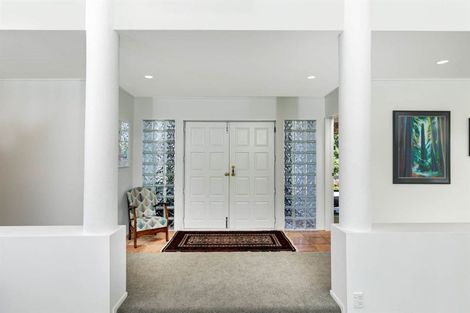 Photo of property in 32 Waipuia Place, Greenhithe, Auckland, 0632