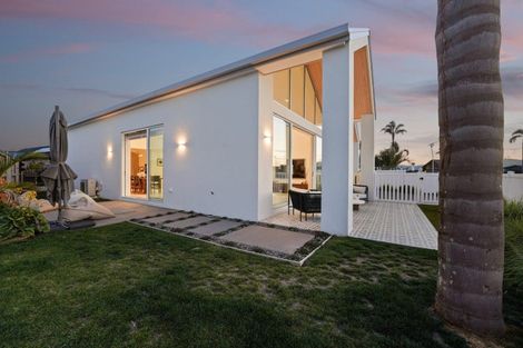 Photo of property in 24 Montiicola Drive, Papamoa Beach, Papamoa, 3118