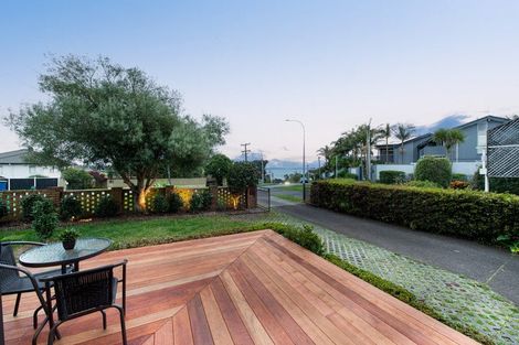 Photo of property in 10 Kowhai Road, Campbells Bay, Auckland, 0630