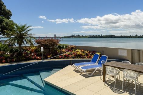 Photo of property in 1/2 Sixth Avenue, Tauranga, 3110