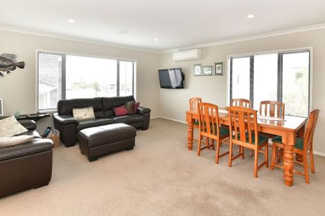 Photo of property in 7 Spyglass Street, Red Beach, 0932