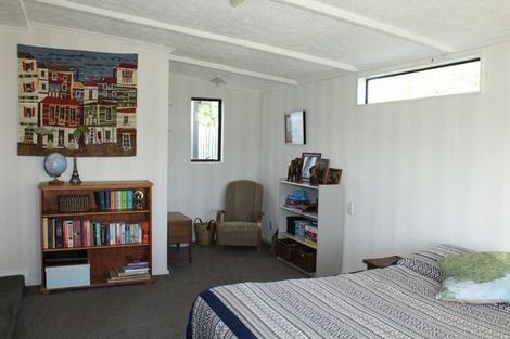 Photo of property in 135 Great North Road, Winton, 9720