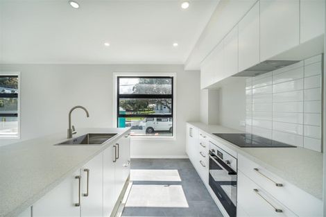 Photo of property in 4c Pohutukawa Street, Woburn, Lower Hutt, 5010