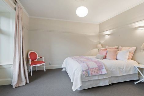 Photo of property in 20 Augusta Street, Redcliffs, Christchurch, 8081