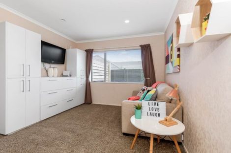 Photo of property in 9 Breon Place, Flat Bush, Auckland, 2016