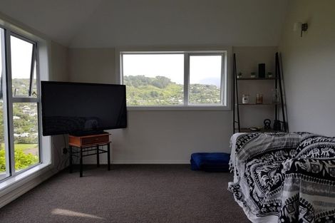 Photo of property in 77 Chartwell Drive, Crofton Downs, Wellington, 6035