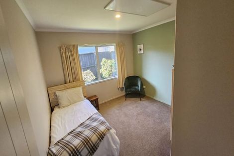 Photo of property in 11 Courtenay Place, Owhata, Rotorua, 3010