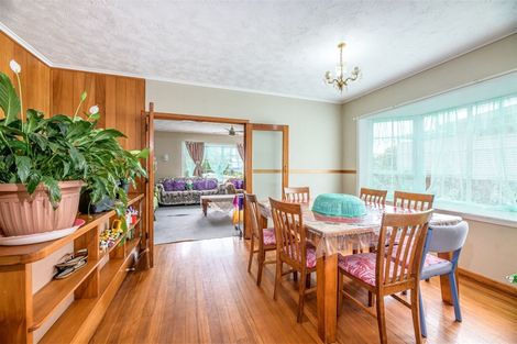 Photo of property in 8 Christina Avenue, Te Atatu South, Auckland, 0602