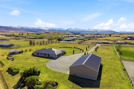 Photo of property in 19 The Drive, Twizel, 7999
